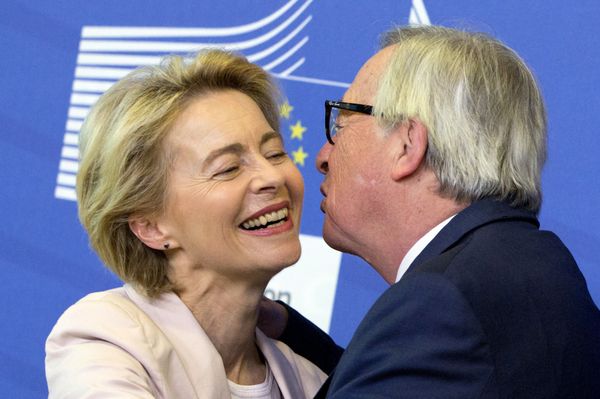 Макронова победа која отвара нове проблеме за Европску унију (видео) - Sputnik Србија