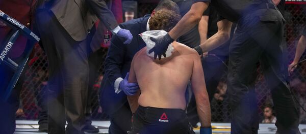 Borac MMA Horhe Masvidal (Brazil) postavio je rekord Apsolutnog borbenog šampionata (UFC), poslavši svog protivnika u nokaut za pet sekundi - Sputnik Srbija