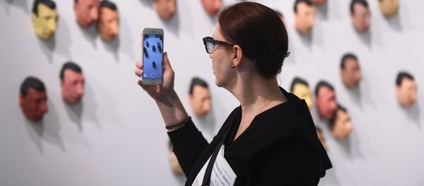 Забрана мобилних? Мале су шансе да ће већина родитељи пристати на ову новину Забрана мобилних? Мале су шансе да ће већина родитељи пристати на ову новину - Sputnik Србија