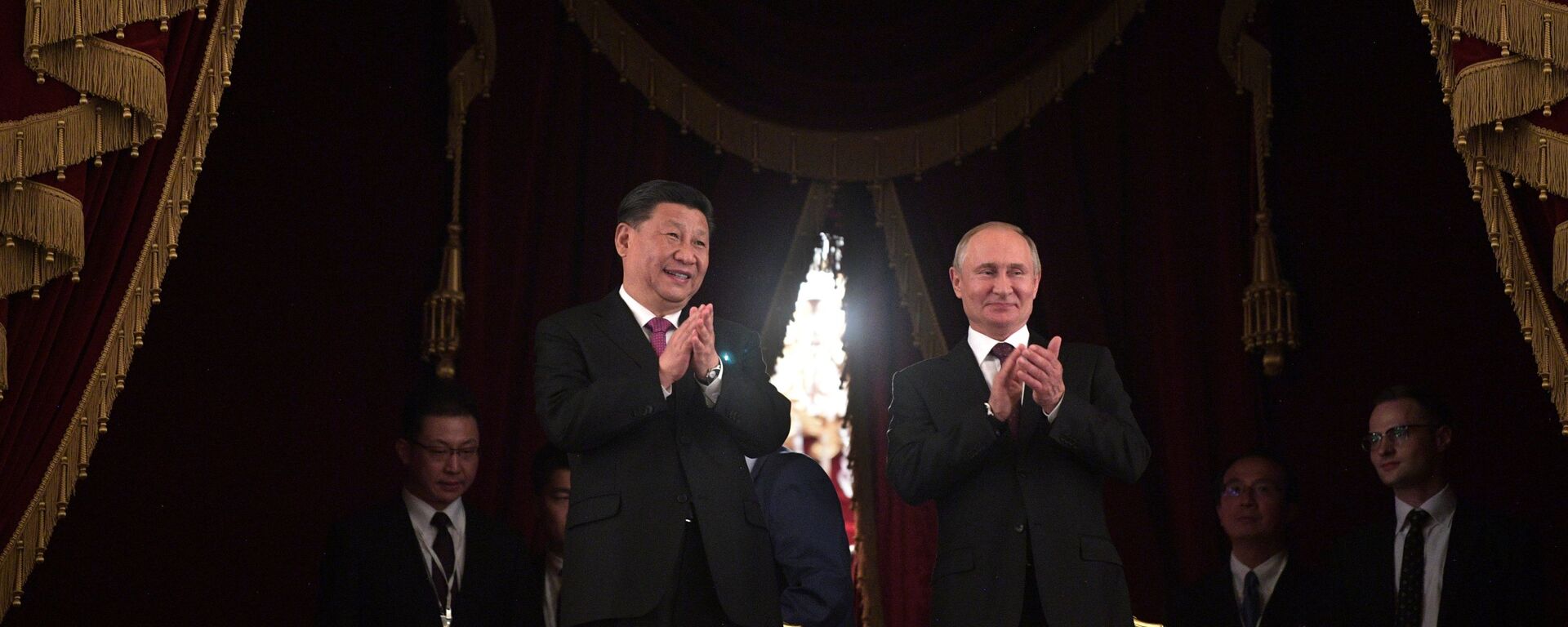 Председник Кине Си Ђинпинг и председник Русије Владимир Путин  - Sputnik Србија, 1920, 29.04.2021