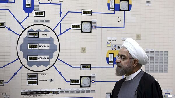 Ирански председник Хасан Рухани у иранској нуклеарној електрани Бушер - Sputnik Србија
