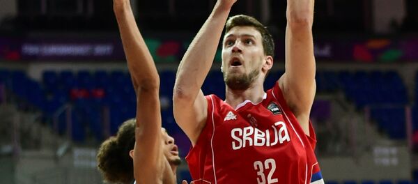 Кошаркаш Огњен Кузмић на утакмици Србија-Белгија у оквиру Европског првенства у Истанбулу - Sputnik Србија