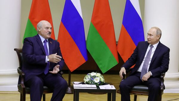 Председници Белорусије и Русије Александар Лукашенко и Владимир Путин - Sputnik Србија