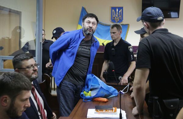 Западна мантра о „руском малигном утицају“: Само димна завеса за акције које следе - Sputnik Србија