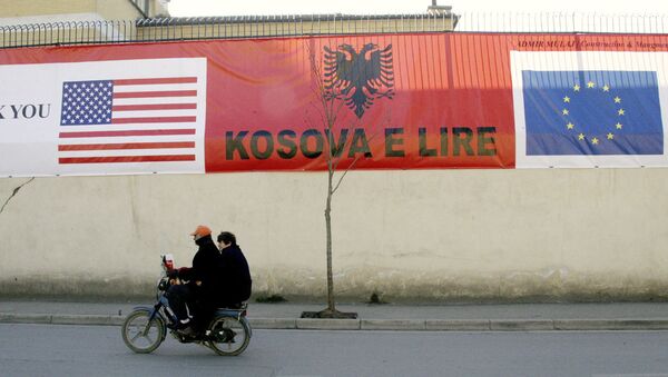 Албанска застава у Тирани - Sputnik Србија