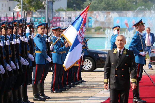 Bocan-Harčenko Vučiću na srpskom: Čast mi je (video, foto) - Sputnik Srbija