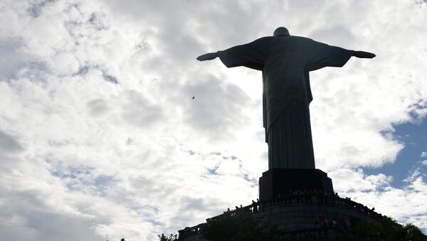 Статуя Христа-Искупителя на горе Корковаду в Рио-де-Жанейро, Бразилия - Sputnik Србија
