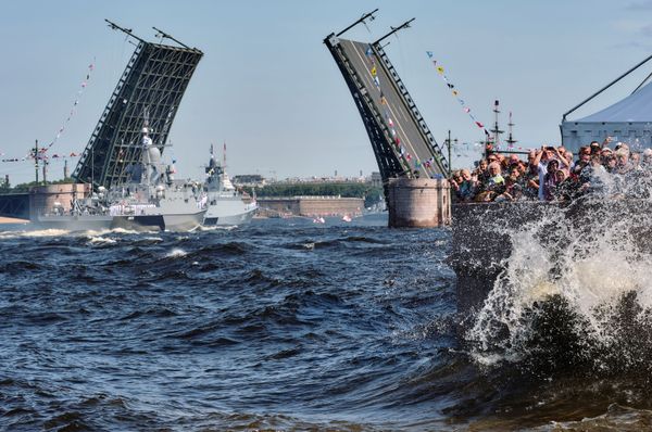 Русија се припрема за Дан морнарице: Ангажовано преко 200 бродова Русија се припрема за Дан морнарице: Ангажовано преко 200 бродова - Sputnik Србија