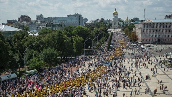 Litija u Kijevu povodom godišnjice pokršavanja Kijevske Rusije - Sputnik Srbija