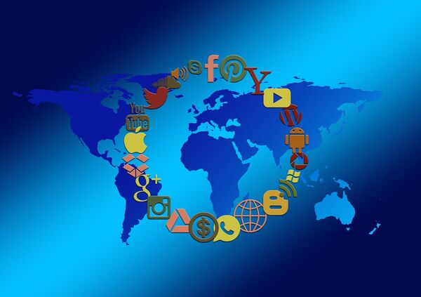 Digitalna „sablja“ ili gnev naroda: Šta se krije iza političkog potresa u SAD i Britaniji - Sputnik Srbija