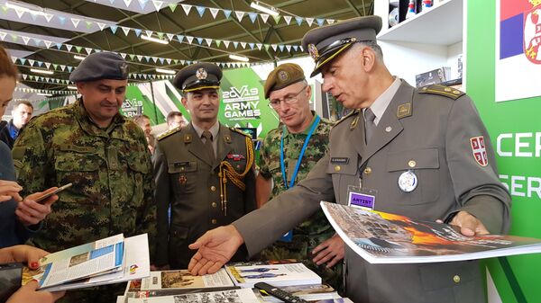 Мојсиловић прославио рођендан са српским тенкистима у Москви Мојсиловић прославио рођендан са српским тенкистима у Москви - Sputnik Србија