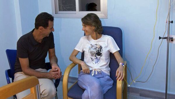 Predsednik Sirije Bašar Asad sa suprugom Asmom u bolnici - Sputnik Srbija