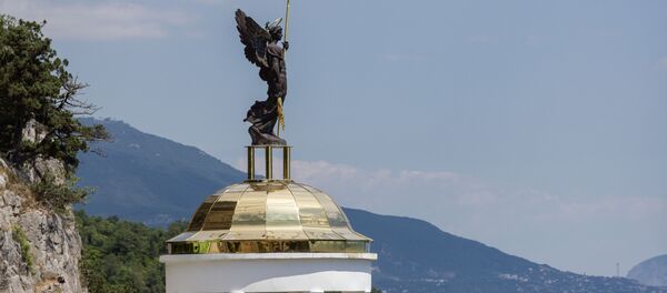 Paviljon u hramu Arhangela Mihaila u Oreandu na Krimu - Sputnik Srbija