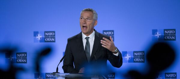 Generalni sekretar NATO-a Jens Stoltenberg upozorio: Podele između Sjedinjenih Država i njihovih evropskih saveznika neće nestati Generalni sekretar NATO-a Jens Stoltenberg upozorio: Podele između Sjedinjenih Država i njihovih evropskih saveznika neće nestati - Sputnik Srbija