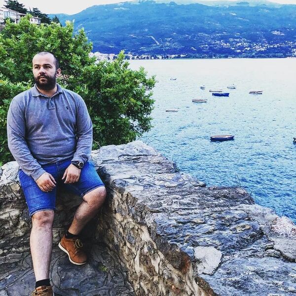 Откривамо ко је херој Миле, човек који у Грчкој помаже свим Србима у невољи - Sputnik Србија