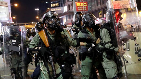 Кинеска полиција на улицама Хонгконга - Sputnik Србија