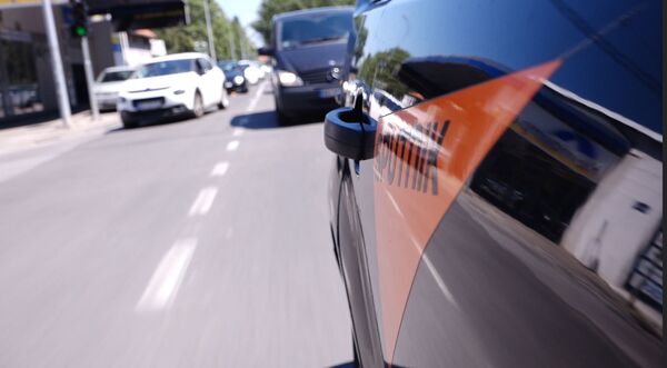 Kad taksista vozi „Sputnjik“ (video) Kad taksista vozi „Sputnjik“ (video) - Sputnik Srbija