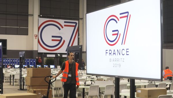 Pripremanje sale za predstojeći samit G7 u Bijaricu u Francuskoj - Sputnik Srbija