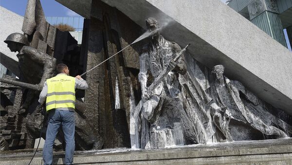 Варшава - Споменик борцима палим у борби против нацистичке Немачке - Sputnik Србија