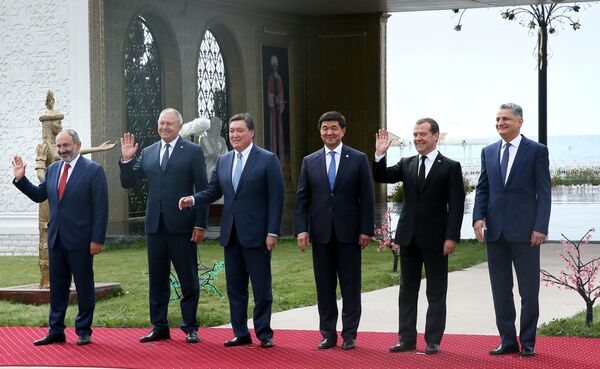 Боцан-Харченкова карика за Србију жестоко жуља Брисел - Sputnik Србија