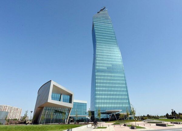 Neboder „SOCAR Tower“ u Bakuu, glavnom gradu Azerbejdžana - Sputnik Srbija
