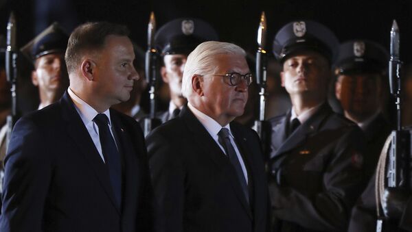 Nemački predsednik Frank-Valter Štajnmajer i poljski predsednik Anžej Duda na 80. godišnjici napada fašista na Poljsku. - Sputnik Srbija