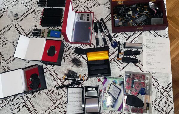 Bizaran detalj: Na zaplenjenom kokainu u Atlantiku lik Gavrila Principa (foto) - Sputnik Srbija