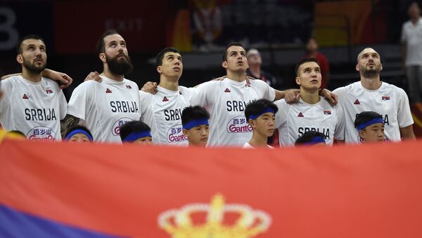 Reprezentativci Srbije tokom intoniranja himne na utakmici SP u Kini - Sputnik Srbija