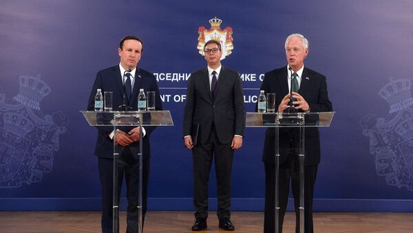 Председник Србије са америчким сенаторима - Sputnik Србија