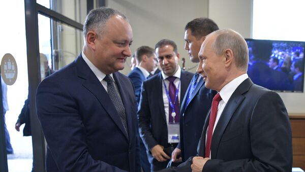 Председник Русије Владимир Путин и председник Молдавије Игор Додон - Sputnik Србија