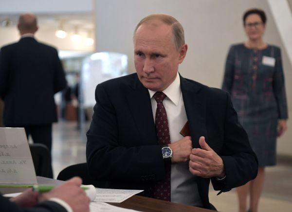 Путин гласао на локалним изборима у Москви - Sputnik Србија