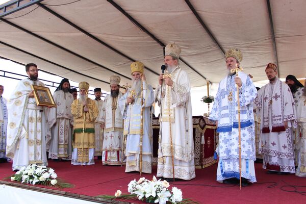 У Старом Расу прослављено 10 векова Рашке епархије У Старом Расу прослављено 10 векова Рашке епархије - Sputnik Србија