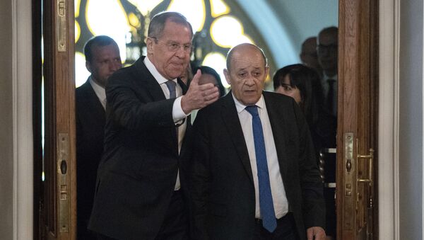 Ministri spoljnih poslova Rusije i Francuske, Sergej Lavrov i Žan-Iv le Drijan na sastanku u Moskvi - Sputnik Srbija