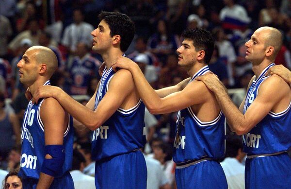 Срби су сваком противнику — црвена марама за бикове - Sputnik Србија