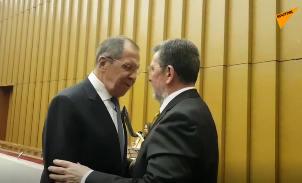 Лавров приликом испраћаја Терзића: Косово је постало велика геополитичка игра, правда ће победити (видео) Лавров приликом испраћаја Терзића: Косово је постало велика геополитичка игра, правда ће победити (видео) - Sputnik Србија