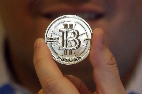 Биткоин заузео „трон“ злата Биткоин заузео „трон“ злата - Sputnik Србија