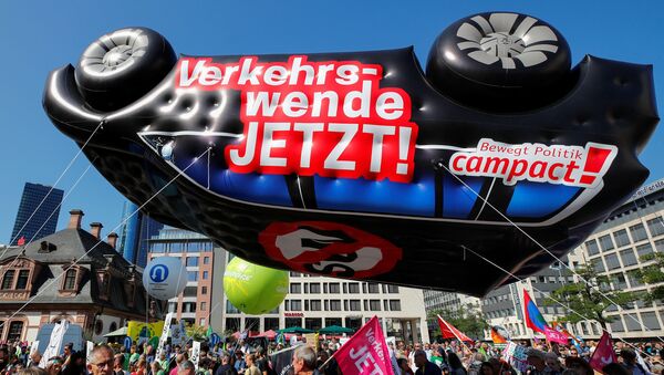 Протест у Франкфурту због климатских промена - Sputnik Србија