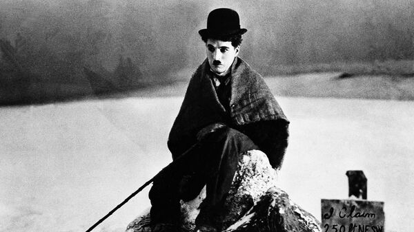 Чарли Чаплин у филму Златна грозница - Sputnik Србија