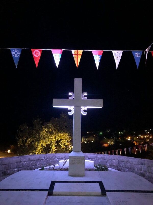 Svetinja u Boki kojoj nisu mogli ništa Turci ni Napoleon čeka dolazak Irineja (foto) Svetinja u Boki kojoj nisu mogli ništa Turci ni Napoleon čeka dolazak Irineja (foto) - Sputnik Srbija