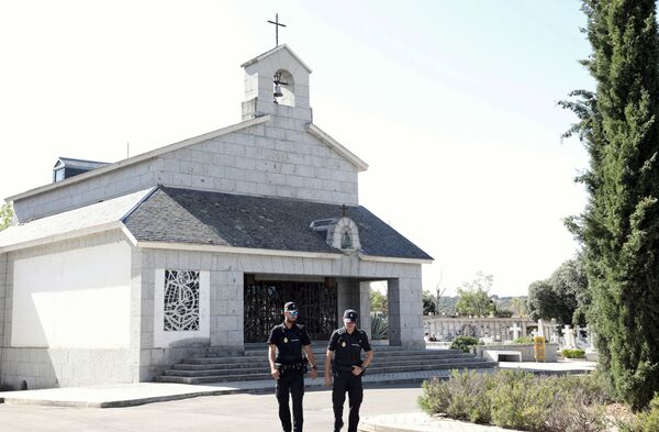 Стављање тачке на мрачно поглавље шпанске историје - Sputnik Србија