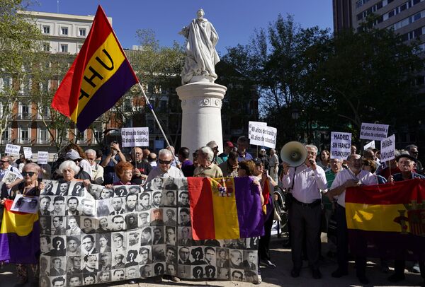 Стављање тачке на мрачно поглавље шпанске историје - Sputnik Србија