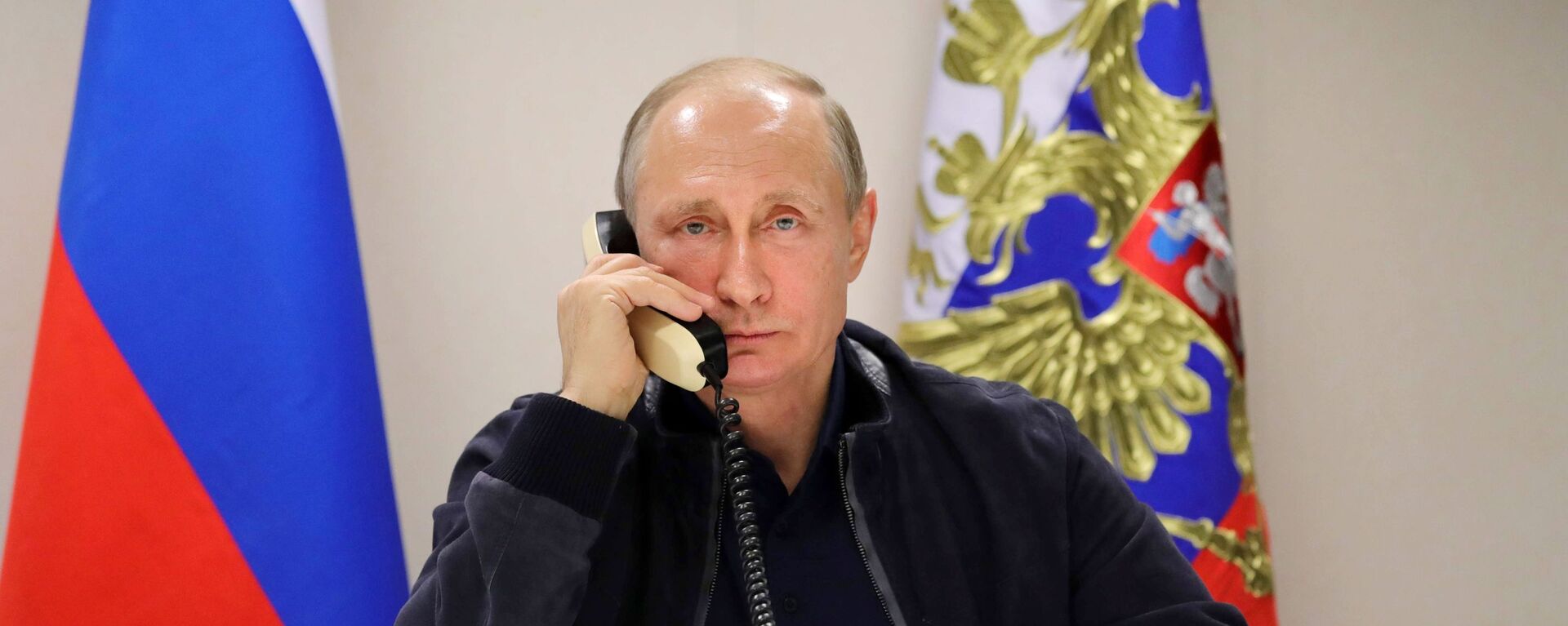 Predsednik Rusije Vladimir Putin tokom telefonskog razgovora sa predsednikom Turske Redžepom Tajipom Erdoganom  - Sputnik Srbija, 1920, 06.04.2021