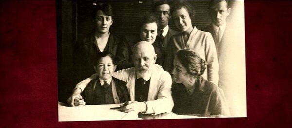 Nikolaj Krasnov sa saradnicima - Sputnik Srbija