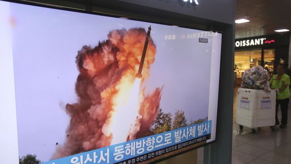 Izveštaj južnokorejske televizije o lansiranju balističke rakete u Severnoj Koreji - Sputnik Srbija