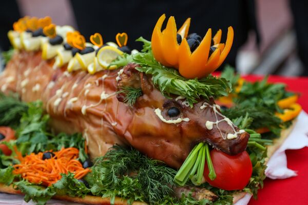 Ексклузивно: Како изгледа мени у Кремљу - шта се мења у ходу, а где је традиција неумољива - Sputnik Србија