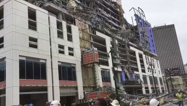 Део хотела Хард рок, у изградњи, у Њу Орлеансу се срушио - Sputnik Србија