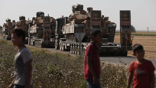 Konvoj turskih oklopnih vozila na granici sa Sirijom - Sputnik Srbija
