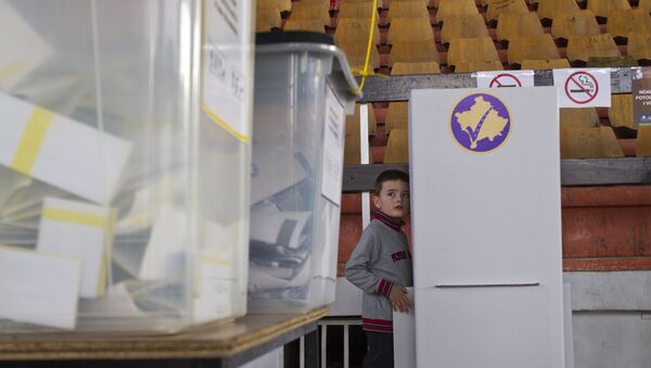 Гласачки листићи на изборима на Косову и Метохији - Sputnik Србија