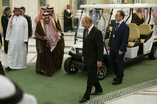 Хоће ли Путин помирити Саудијску Арабију и Иран Хоће ли Путин помирити Саудијску Арабију и Иран - Sputnik Србија