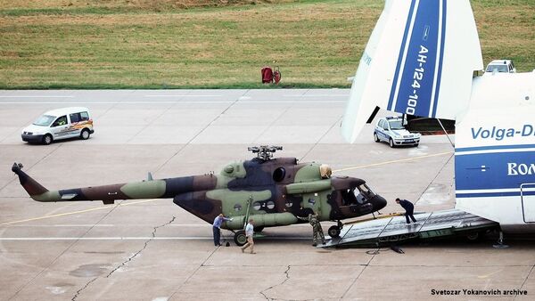 Хеликоптер Ми-17В5 - Sputnik Србија